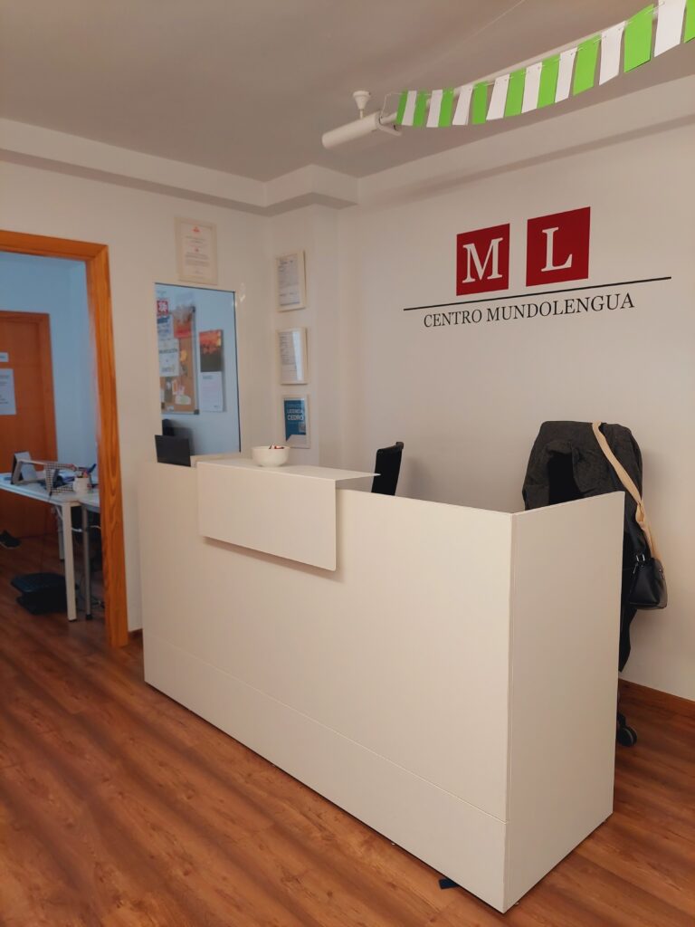 Mundo Lingua Sevilla
